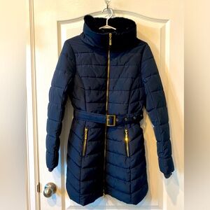 NEW Gorgeous Navy mid length puffer coat with belt